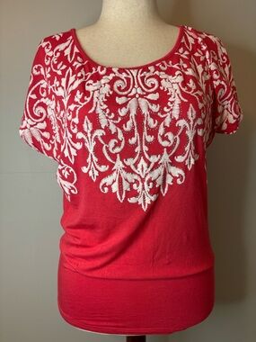 B.L.E.U. Red Short-Sleeve Embroidered Scoop Neck Top